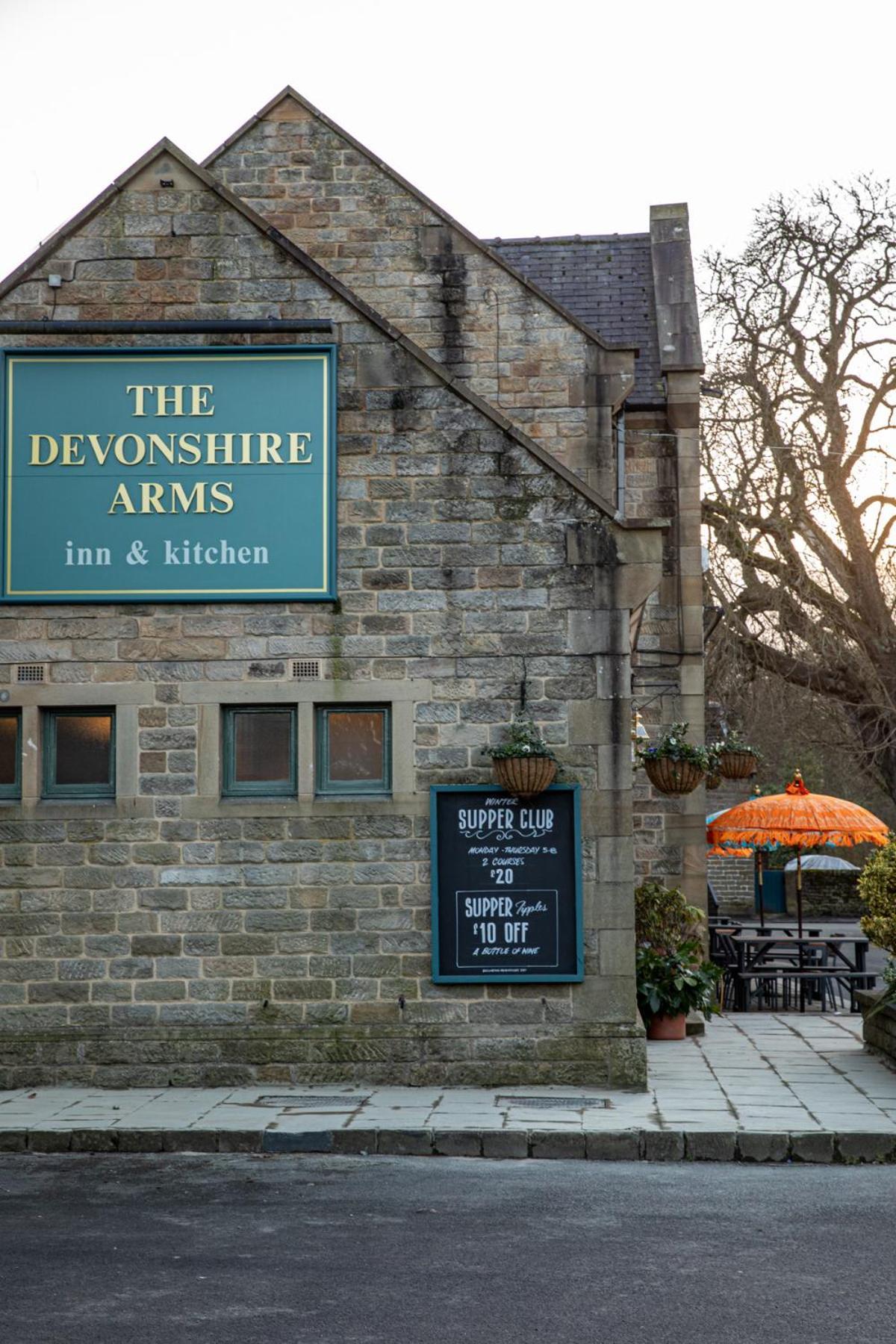 The Devonshire Arms Hotel Baslow Bagian luar foto